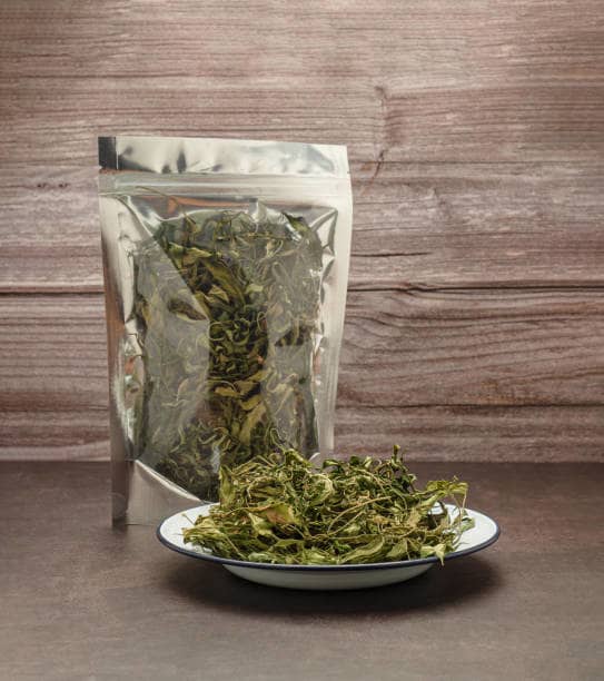 Bolsa doypack de plastico con marihuana